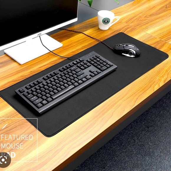 Aloanes large black gaming mat - Picture 1 of 4